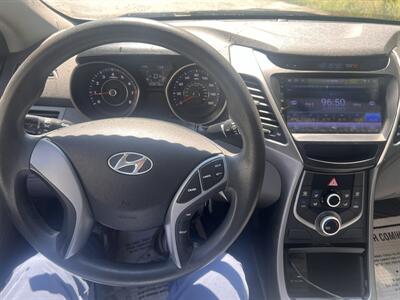 2016 Hyundai Elantra SE - Photo 11 - Madison, OH 44057