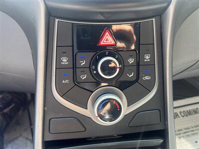 2016 Hyundai Elantra SE - Photo 21 - Madison, OH 44057