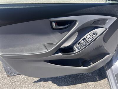 2016 Hyundai Elantra SE - Photo 12 - Madison, OH 44057