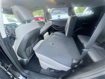 2017 Hyundai Santa Fe SE   - Photo 27 - Madison, OH 44057