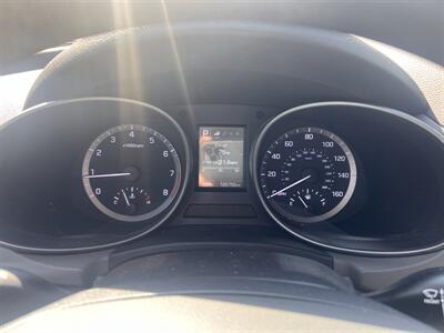 2017 Hyundai Santa Fe SE - Photo 12 - Madison, OH 44057