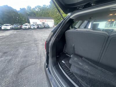 2017 Hyundai Santa Fe SE   - Photo 30 - Madison, OH 44057