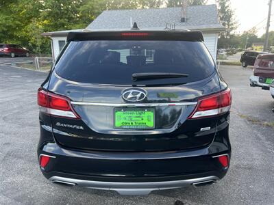2017 Hyundai Santa Fe SE   - Photo 6 - Madison, OH 44057