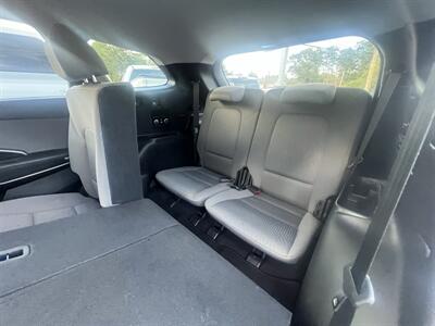 2017 Hyundai Santa Fe SE   - Photo 26 - Madison, OH 44057