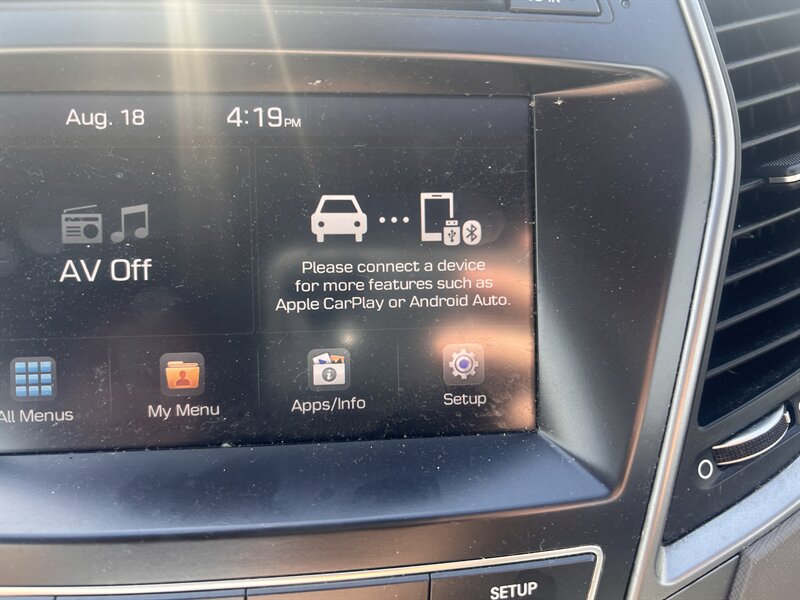 2017 Hyundai Santa Fe SE - Photo 15 - Madison, OH 44057