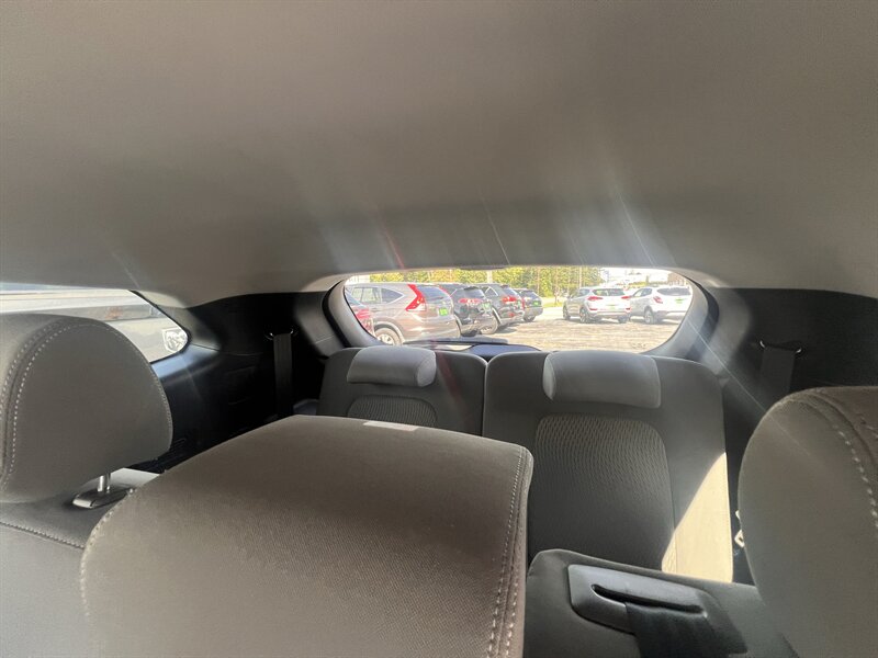 2017 Hyundai Santa Fe SE - Photo 17 - Madison, OH 44057