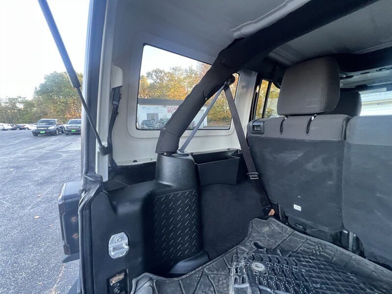 2017 Jeep Wrangler Sport - Photo 31 - Madison, OH 44057