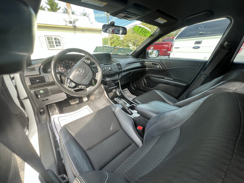 2017 Honda Accord Sport - Photo 26 - Madison, OH 44057