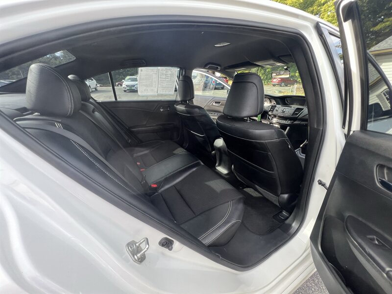 2017 Honda Accord Sport - Photo 31 - Madison, OH 44057