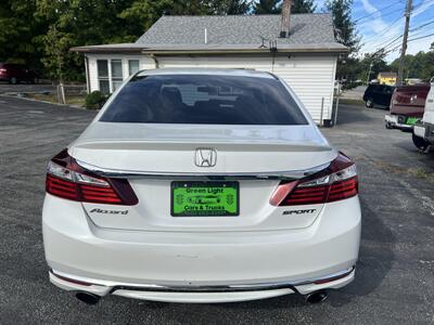 2017 Honda Accord Sport - Photo 8 - Madison, OH 44057