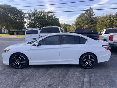 2017 Honda Accord Sport - Photo 7 - Madison, OH 44057