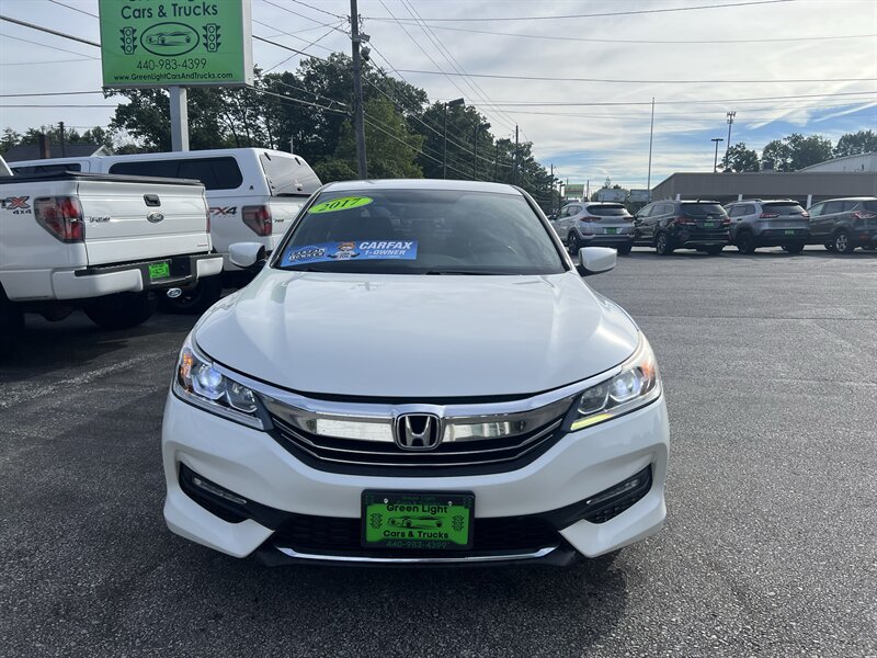 2017 Honda Accord Sport - Photo 2 - Madison, OH 44057