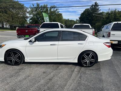 2017 Honda Accord Sport - Photo 6 - Madison, OH 44057