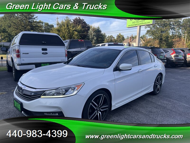 2017 Honda Accord Sport   - Photo 1 - Madison, OH 44057