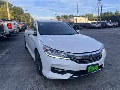 2017 Honda Accord Sport - Photo 5 - Madison, OH 44057