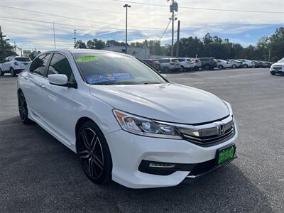 2017 Honda Accord Sport - Photo 5 - Madison, OH 44057