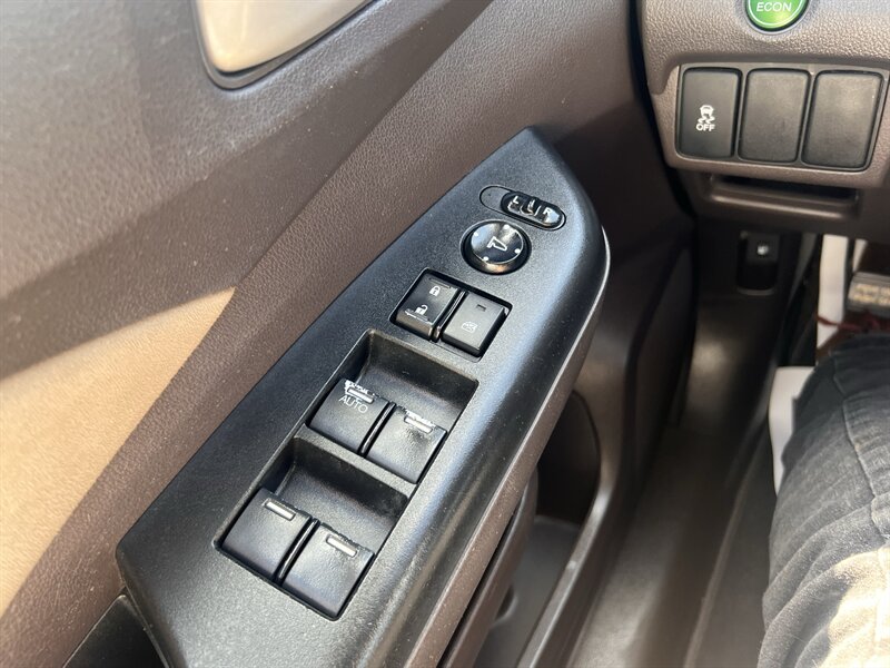 2012 Honda CR-V EX - Photo 13 - Madison, OH 44057