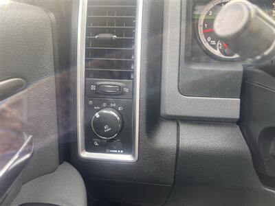 2015 RAM 1500 Big Horn   - Photo 16 - Madison, OH 44057