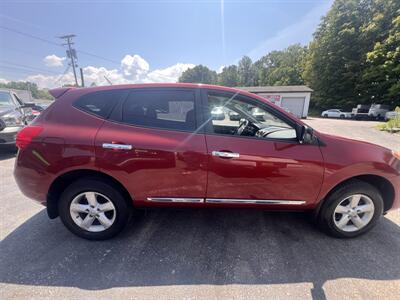 2013 Nissan Rogue S   - Photo 4 - Madison, OH 44057