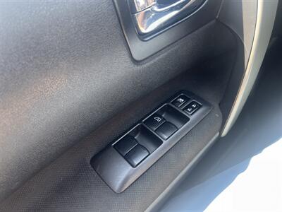 2013 Nissan Rogue S   - Photo 15 - Madison, OH 44057