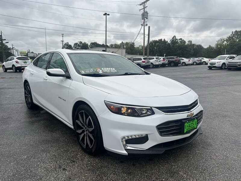 2016 Chevrolet Malibu LT - Photo 5 - Madison, OH 44057