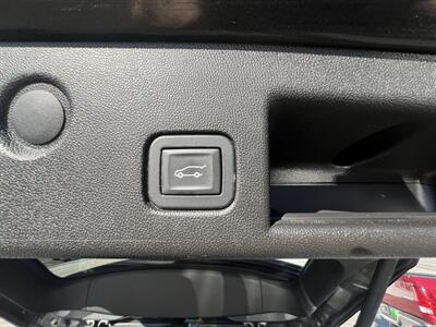 2018 Chevrolet Equinox LT - Photo 33 - Madison, OH 44057