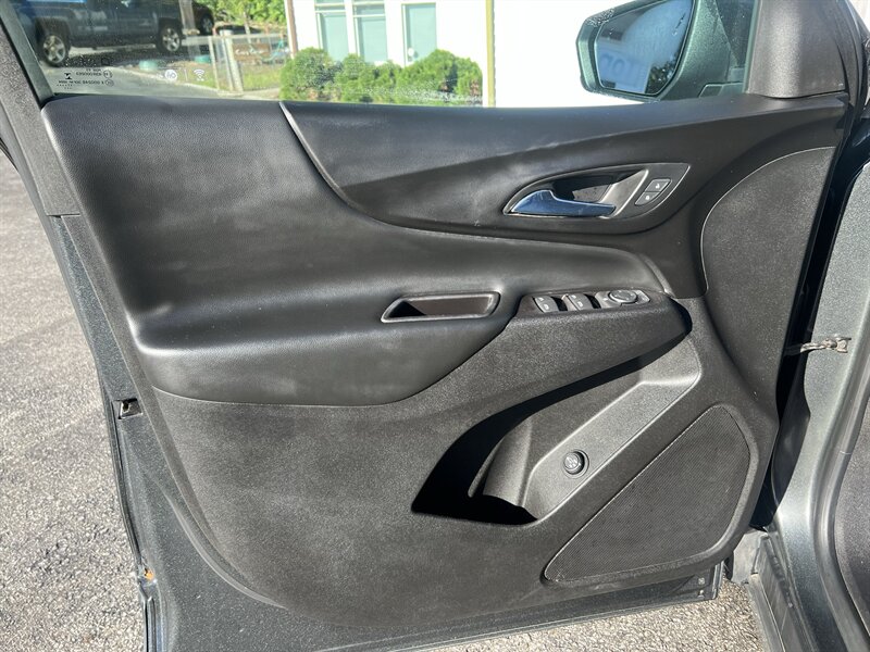 2018 Chevrolet Equinox LT - Photo 9 - Madison, OH 44057