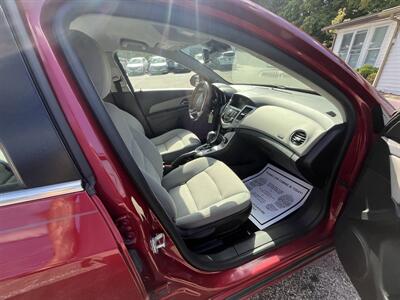 2014 Chevrolet Cruze ECO Auto - Photo 33 - Madison, OH 44057
