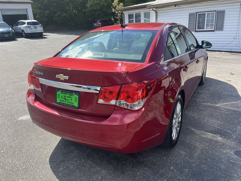 2014 Chevrolet Cruze ECO Auto - Photo 3 - Madison, OH 44057