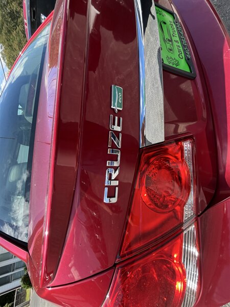 2014 Chevrolet Cruze ECO Auto - Photo 29 - Madison, OH 44057