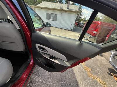 2014 Chevrolet Cruze ECO Auto - Photo 34 - Madison, OH 44057