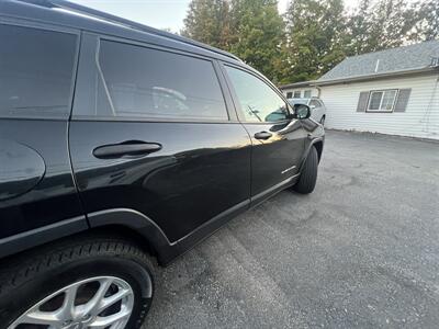 2016 Jeep Cherokee Sport - Photo 29 - Madison, OH 44057