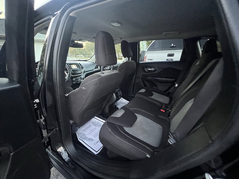 2016 Jeep Cherokee Sport - Photo 21 - Madison, OH 44057