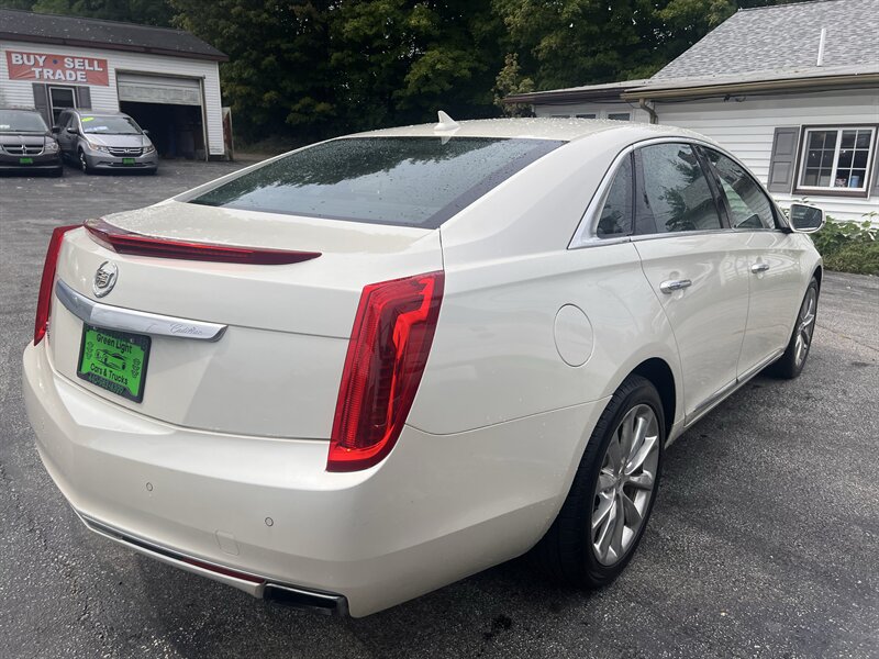 2013 Cadillac XTS Premium Collection - Photo 5 - Madison, OH 44057