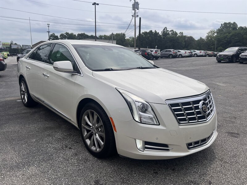 2013 Cadillac XTS Premium Collection - Photo 3 - Madison, OH 44057