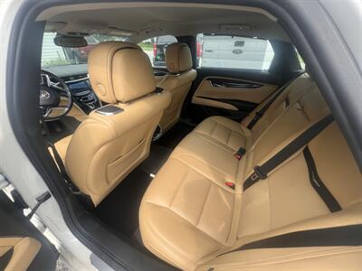 2013 Cadillac XTS Premium Collection - Photo 28 - Madison, OH 44057