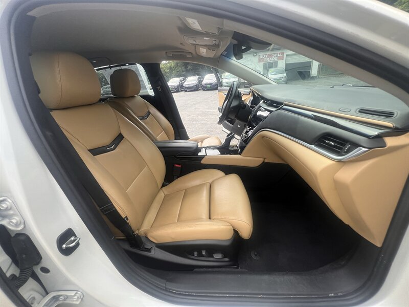 2013 Cadillac XTS Premium Collection - Photo 36 - Madison, OH 44057