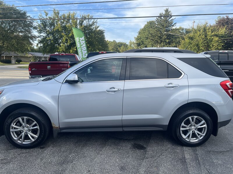 2017 Chevrolet Equinox LT - Photo 8 - Madison, OH 44057