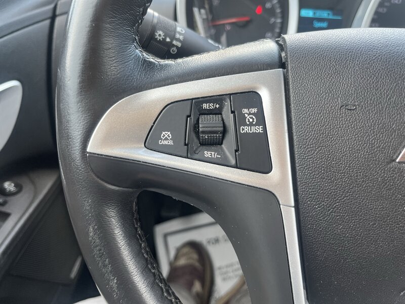 2017 Chevrolet Equinox LT - Photo 18 - Madison, OH 44057