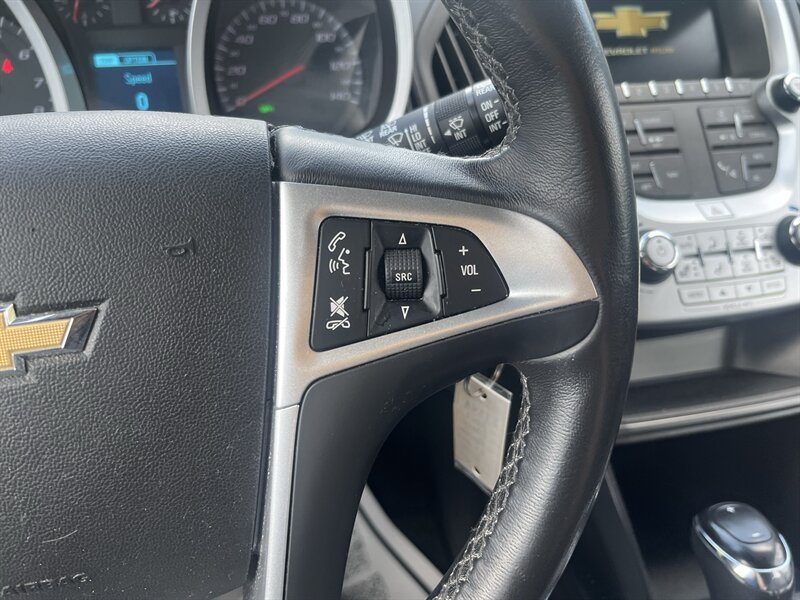 2017 Chevrolet Equinox LT - Photo 13 - Madison, OH 44057