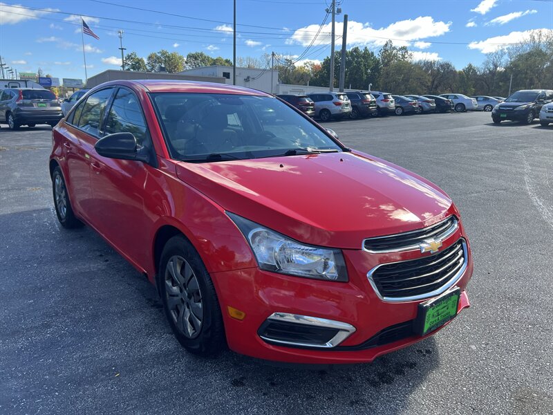 2016 Chevrolet Cruze LT - Photo 3 - Madison, OH 44057