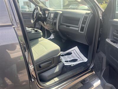 2018 RAM 1500 Express - Photo 27 - Madison, OH 44057