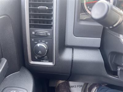 2018 RAM 1500 Express - Photo 14 - Madison, OH 44057