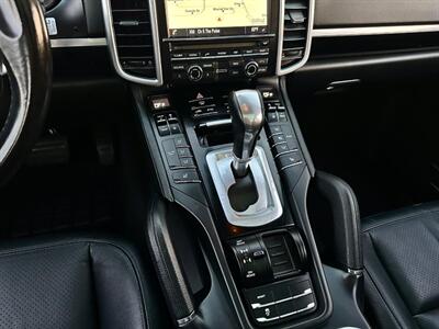 2015 Porsche Cayenne Diesel   - Photo 25 - Madison, WI 53716