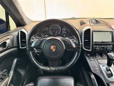 2014 Porsche Cayenne Turbo S   - Photo 15 - Madison, WI 53716