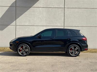 2014 Porsche Cayenne Turbo S   - Photo 6 - Madison, WI 53716
