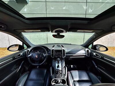2014 Porsche Cayenne Turbo S   - Photo 13 - Madison, WI 53716