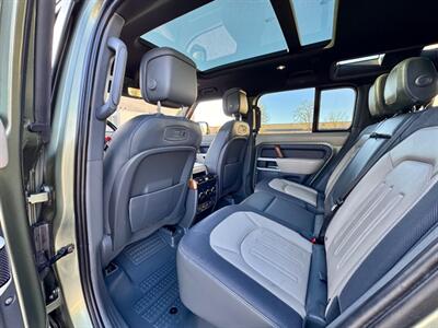 2022 Land Rover Defender 110 X-Dynamic HSE   - Photo 23 - Madison, WI 53716