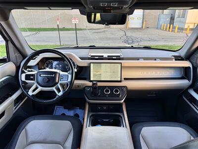 2022 Land Rover Defender 110 X-Dynamic HSE   - Photo 14 - Madison, WI 53716