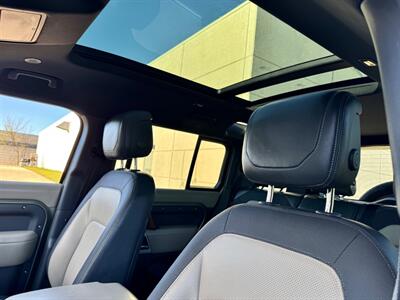 2022 Land Rover Defender 110 X-Dynamic HSE   - Photo 19 - Madison, WI 53716